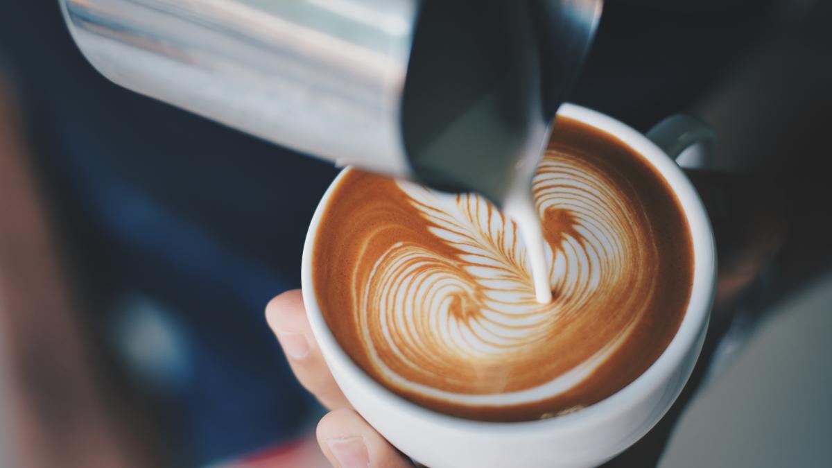 dependenta-de-cafeina-si-impactul-asupra-sanatatii-tale-psihice--cat-de-multa-cafeina-este-necesara-pentru-a-ti-pune-in-pericol-creierul_13781200