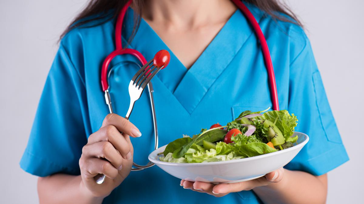 trei-alimente-pe-care-un-endocrinolog-le-evita_78887700