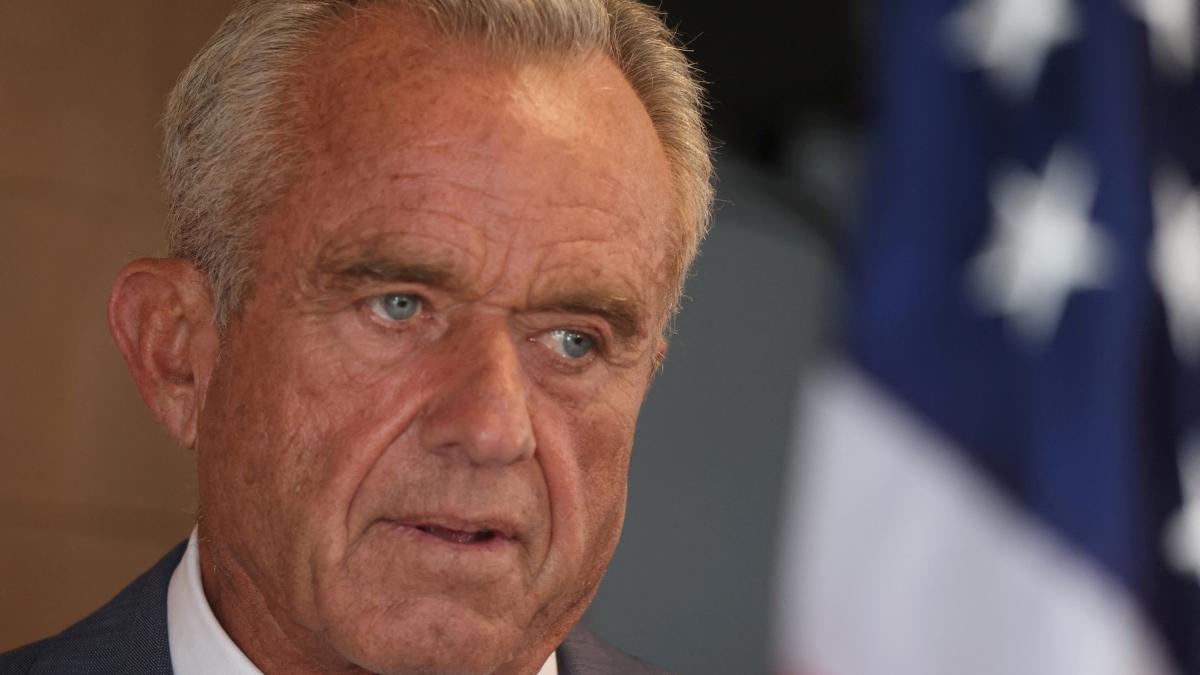 robert-f--kennedy-jr_02985400