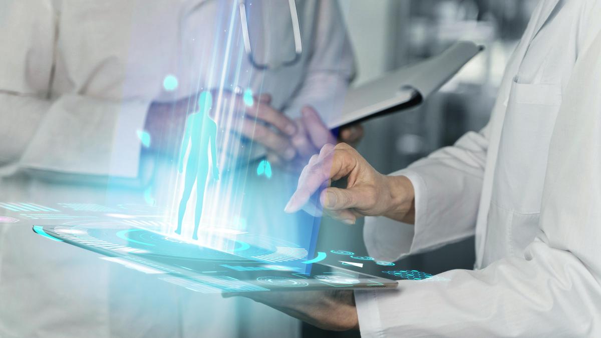 digitalizarea-in-sistemul-medical--solutie-pentru-eficienta-si-accesibilitate--catalin-radu-brisol-myers-squibb-poate-ajuta-foarte-mult--control-la-distanta_17783500