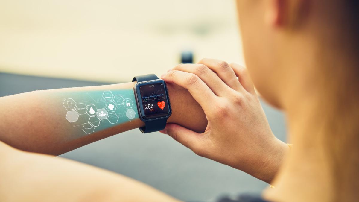 ceasul-spune-ca-ai-facut-10-000-de-pasi-nu-e-chiar-asa-5-lucruri-pe-care-nu-le-ai-stiut-despre-smartwatch-ul-tau_60886100