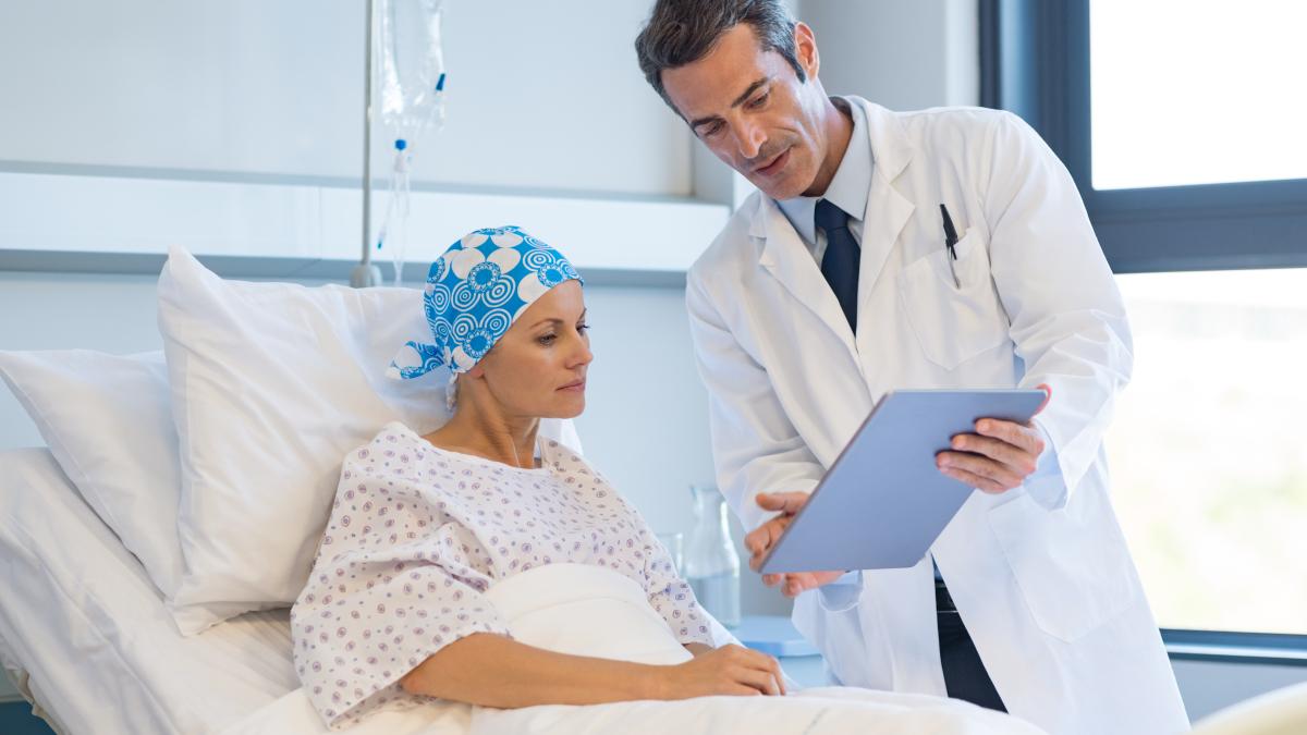 cum-te-pot-ajuta-7-000-de-pasi-pe-zi-sa-reduci-riscul-de-cancer_86877600