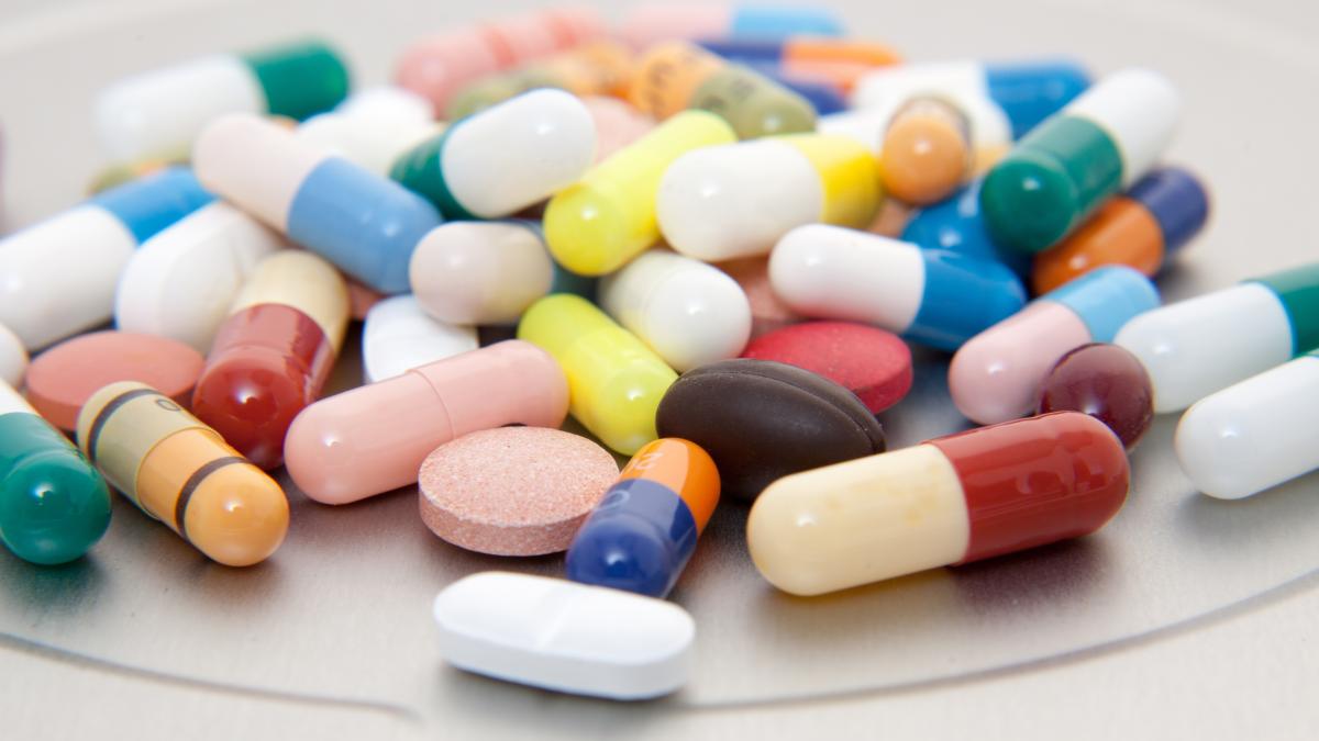 aproape-190-de-kilograme-de-medicamente-expirate--colectate-de-spitale-de-la-populatia-din-bistrita_08990700