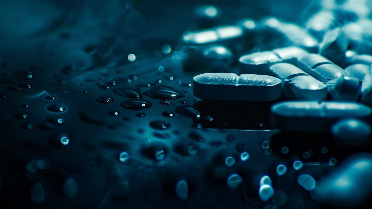 ema-impune-noi-restrictii-pentru-utilizarea-azitromicinei--masuri-impotriva-rezistentei-antimicrobiene_97837500