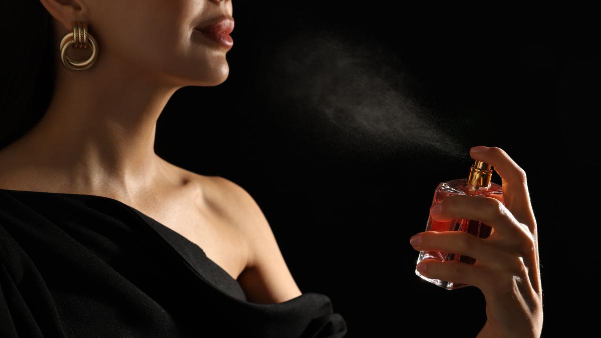 ce-trebuie-sa-stii-daca-te-dai-cu-parfum--lucrul-grav-care-se-poate-intampla1_96934500