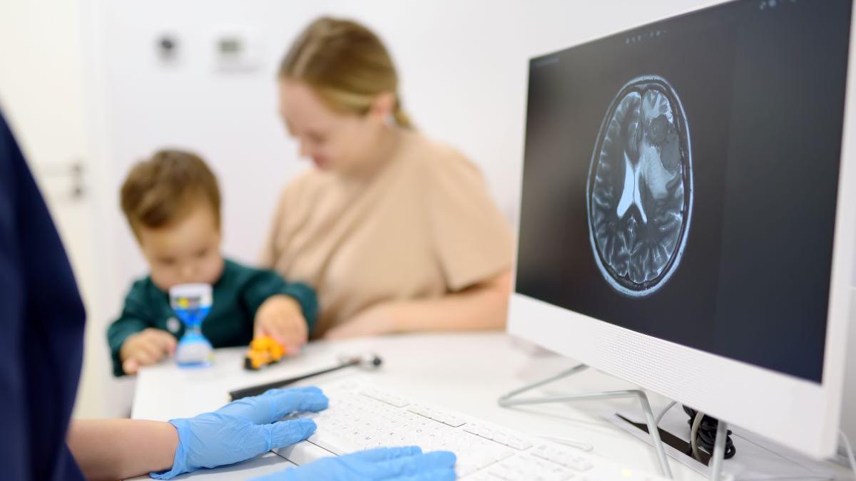 consult neurologic la copii pentru intarzieri de dezvoltare