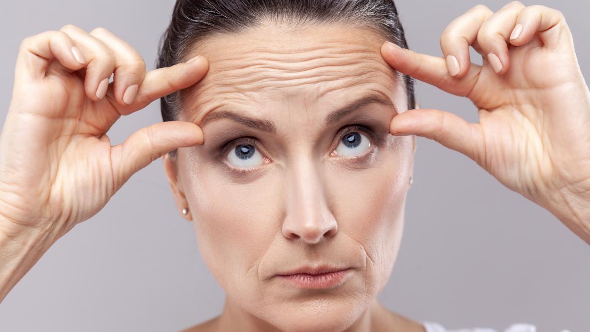 greselile-banale-care-fac-ridurile-de-pe-frunte-mai-vizibile_65717900