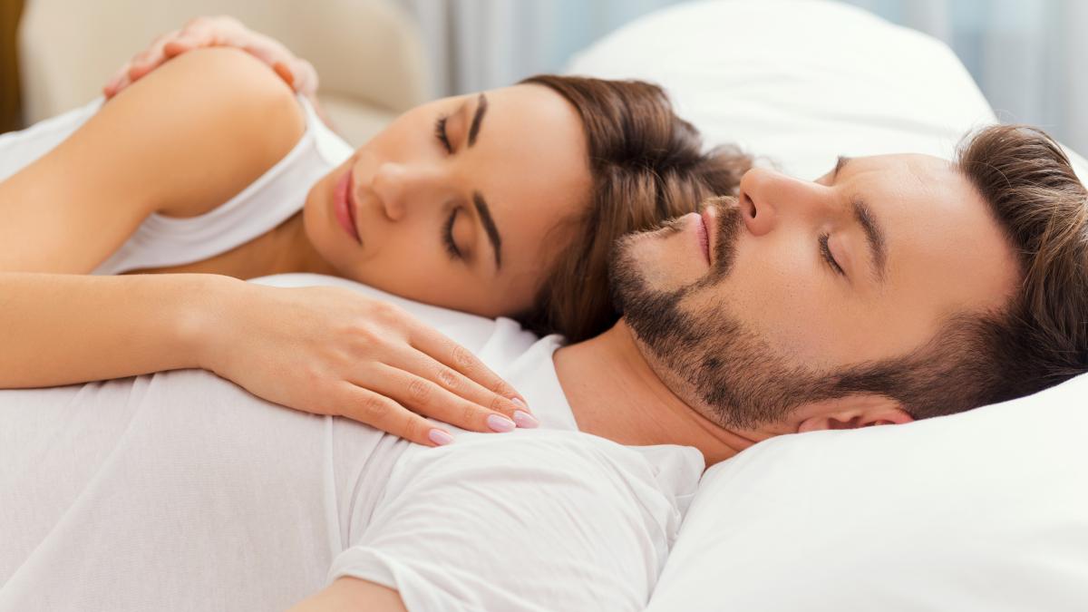 Somnul separat, rețeta surprinzătoare pentru o căsnicie fericită