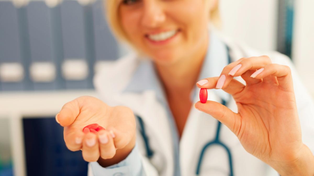 Medicamentele fără rețetă nu sunt bomboane. Cum să le folosești în siguranță
