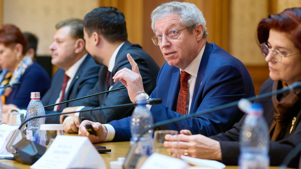 WhatsApp Image 2025-10-30 at 09.22.15