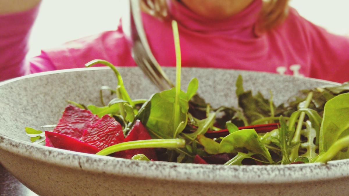 listeria salata paste