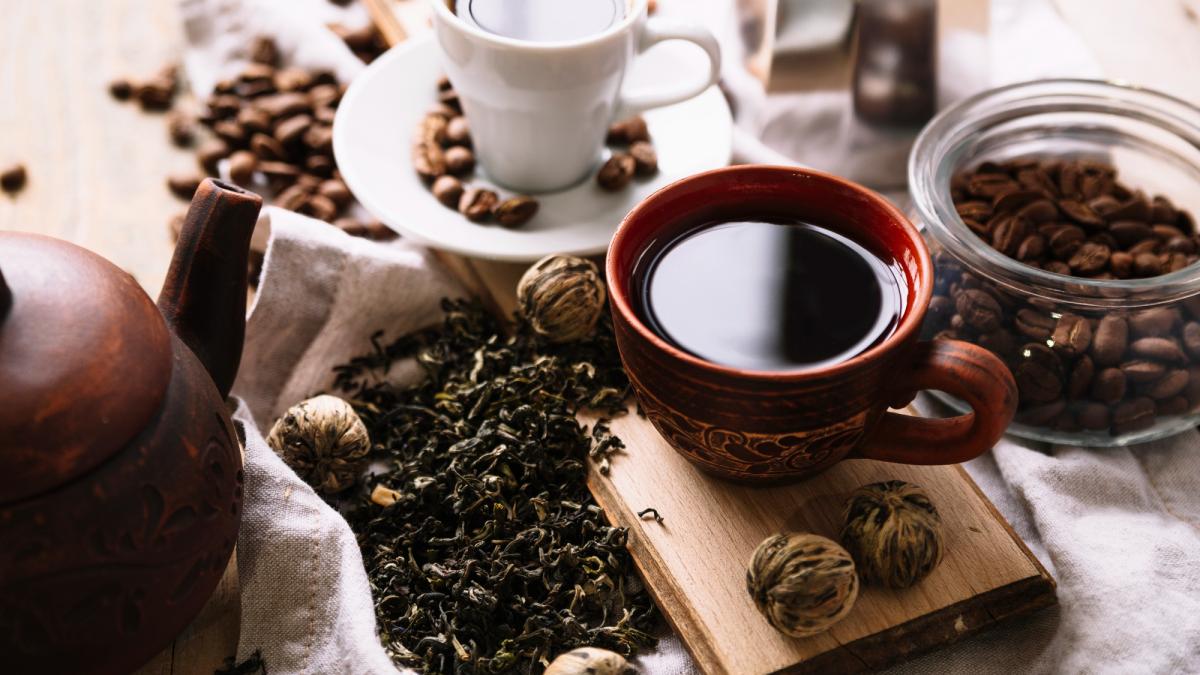 Cum pot ceaiul și cafeaua să-ți fure fierul din corp