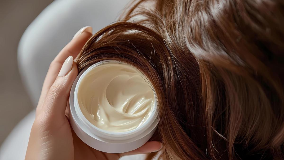 Masca esențială pentru un păr rezistent și sănătos
