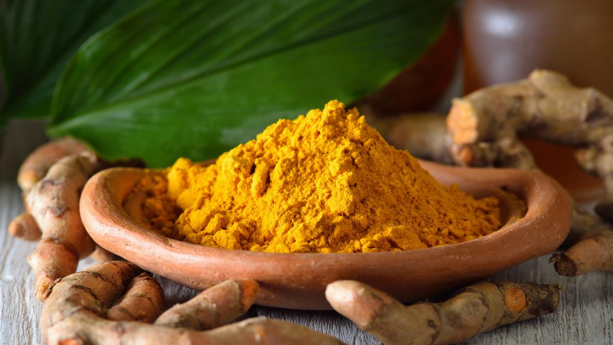turmeric-beneficii-sanatate-sommail