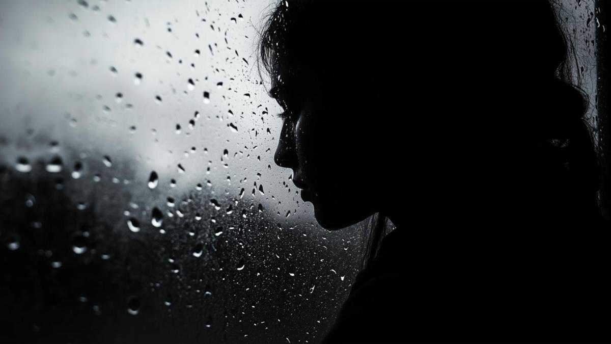 Absența care lasă cicatrici adânci și lacrimi în ochi