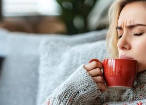 trei ceaiuri care iti amelioreaza durerea de gat trei ceaiuri care iti amelioreaza durerea de gat