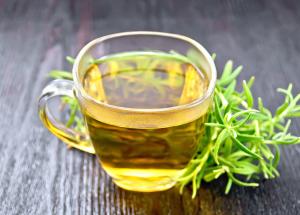 ceaiul de rozmarin planta aromatica ce poate sustine memoria glicemia si sanatatea creierului