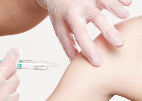 vaccinare mit sistemul imunitar al copilului suprasolicitat