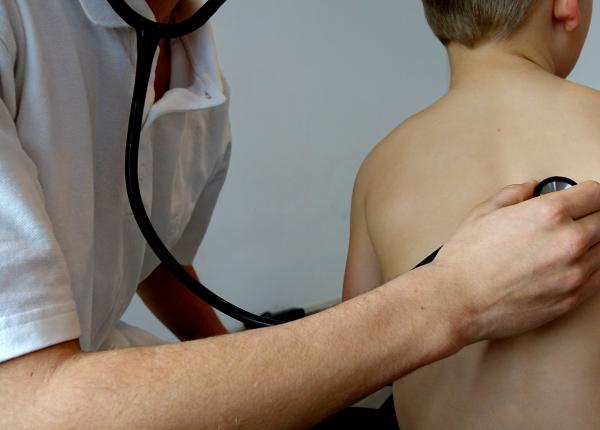 fibroza pulmonara idiopatica simpotome diagnosticare tratament