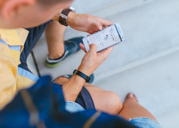 sanatatea i telefoanele mobile smartphone urile preiau controlul asupra vietii noastre