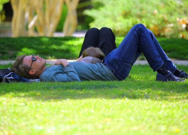 barba i cat de mult dorm le afecteaza riscul de avc