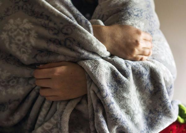 deficien a vitamina b12 simptome