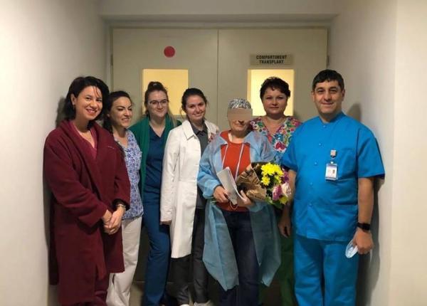 pacienta cu transplant medular de la suub externata prima reu ita dupa 10 ani