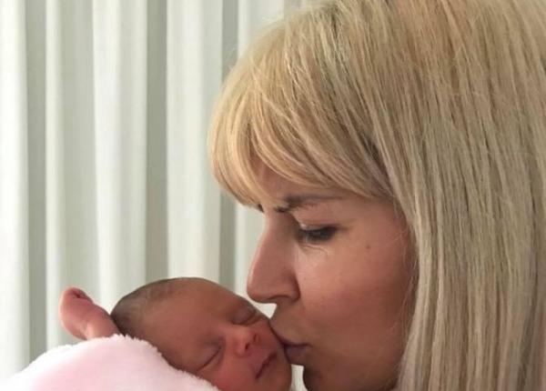 elena udrea i separarea de feti a ei cum le afecteaza sanatatea elena udrea i separarea de feti a ei cum le afecteaza sanatatea