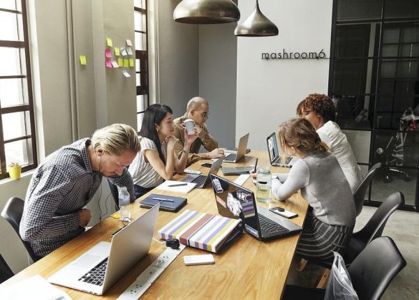 somnul afectat de rautatea colegilor de la munca