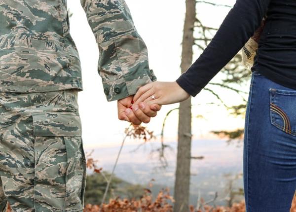 depresie perinatala risc mai mare pentru so iile militarilor