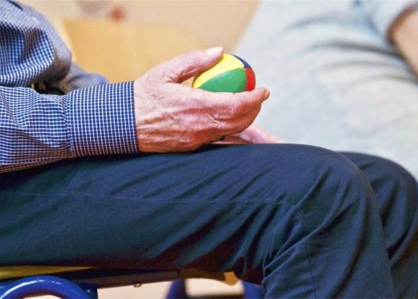 fragilitatea este un factor de risc pentru alzheimer