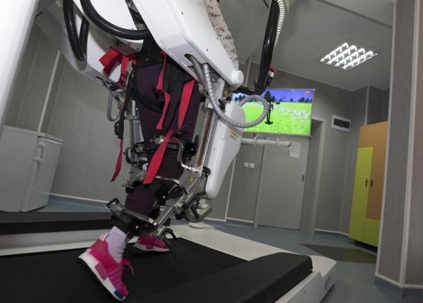 recuperarea motricita ii aparatura de ultima genera ie in romania