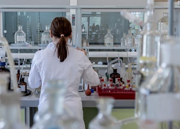 medici la un pas sa fie egali cu biologi biochimi ti i chimi ti