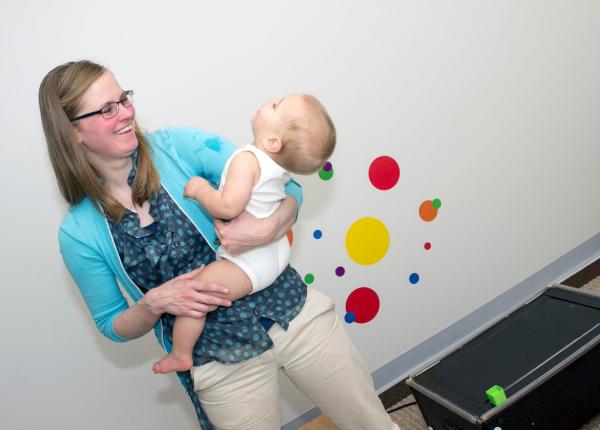 copii mai mul i mame tinere mai mult timp