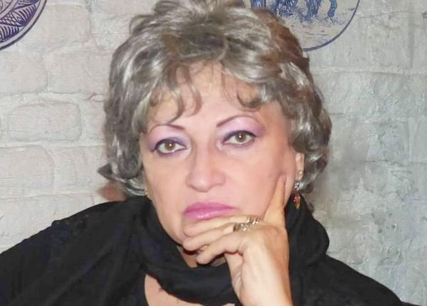 monica pop cum recuno ti un medic bun mare grija