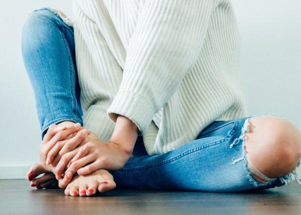 articula ii care trosnesc semn de artrita articula ii care trosnesc semn de artrita