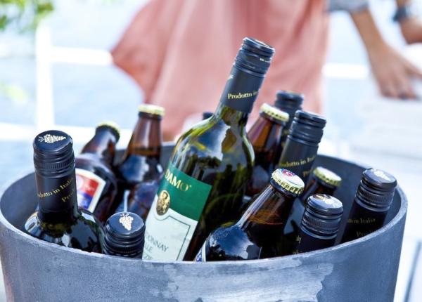 de ce sa bei vin ro u sau bere vinul alb risc mai mare de melanom