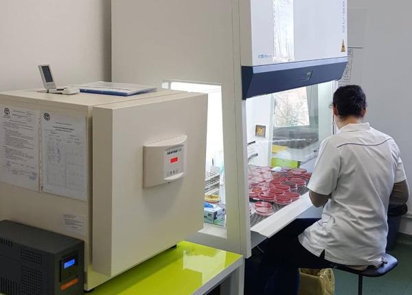 laboratorul institutului de psihiatrie socola din ia i acreditat renar