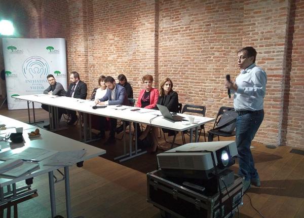 copac pacien ii cu boli cronice in campanie pentru vaccinare copac pacien ii cu boli cronice in campanie pentru vaccinare