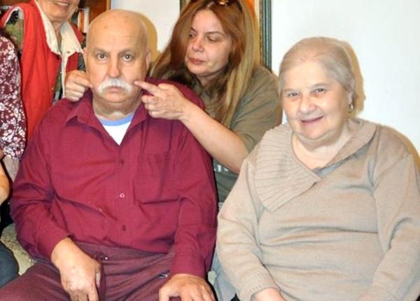 daca e ti batran sistemul medical romanesc te declara mort medicii infran i de sistem