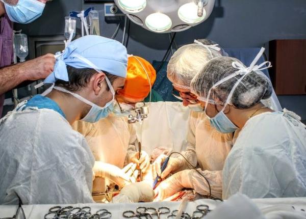 dezastru garantat combina ia aberanta dintre numararea opera iilor i gradul lor de complexitate un medic explica