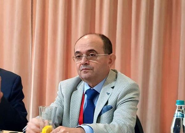 prof dr dafin mure anu progrese in tratarea avc lipsa neurologilor specializa i in neurorecuperare