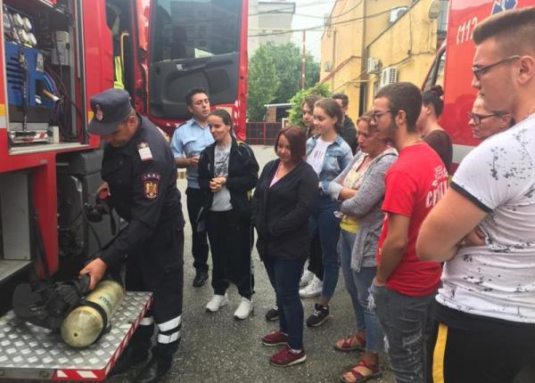 salvator din pasiune 12 voluntari din teleorman inscri i la cursuri