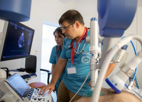 revasculariza ie miocardica prin unde de oc extracorporale premiera na ionala la spitalul militar