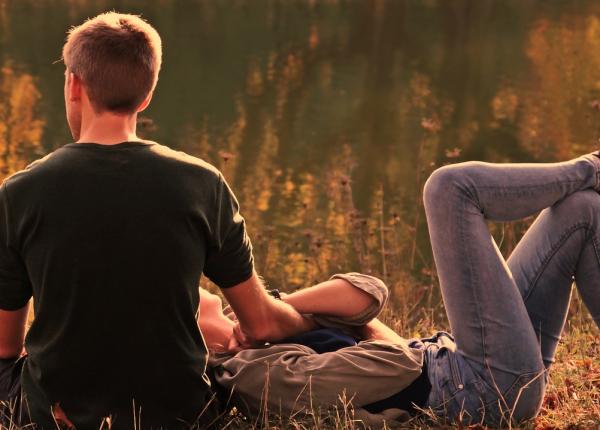 femeile sunt mai fericite alaturi de barbatii urati studiu