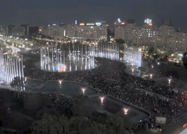 fantanile urbane din pia a unirii luminate portocaliu de ziua mondiala a siguran ei pacientului fantanile urbane din pia a unirii luminate portocaliu de ziua mondiala a siguran ei pacientului