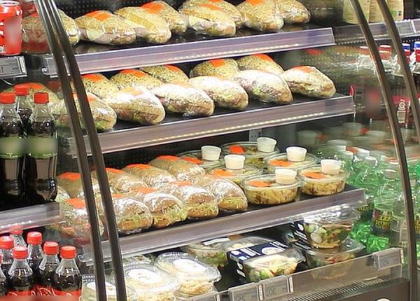 mihaela bilic cica n ar fi voie sa pui intr un sandvi mezeluri i branzeturi la un loc mihaela bilic cica n ar fi voie sa pui intr un sandvi mezeluri i branzeturi la un loc