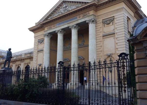 magna cume laude pentru 1 756 de absolventi ai umf carol davila din bucuresti