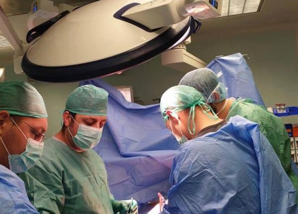 transplant 8 oameni au primit a doua ansa la via a cine sunt donatorii