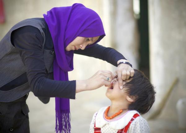 poliomielita peste 70 de cazuri in pakistan eful programului de eradicare a bolii a demisionat